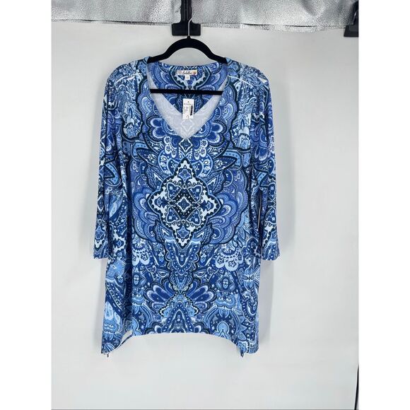 Dress Barn NWT Soleillee Women's Tunic Top Size 1X Paisley Studded Sharkbite Hem - Picture 9 of 11
